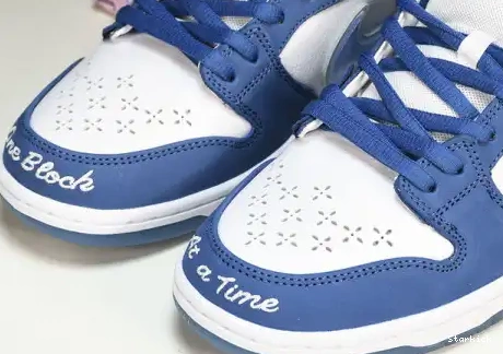 Low Raised x FN7819-400 SB Nike Dunk Born 0703